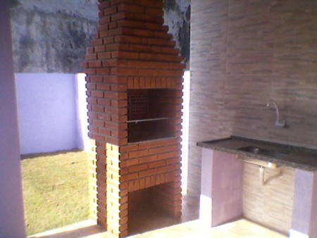 Churrasqueira 0,83 cm x 0,60 cm tijolo Vermelho